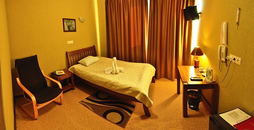 Hotel An-2 Kharkiv Luaran gambar