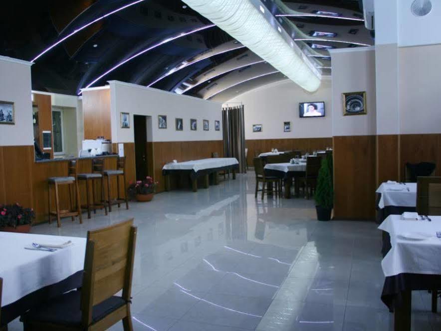 Hotel An-2 Kharkiv Luaran gambar