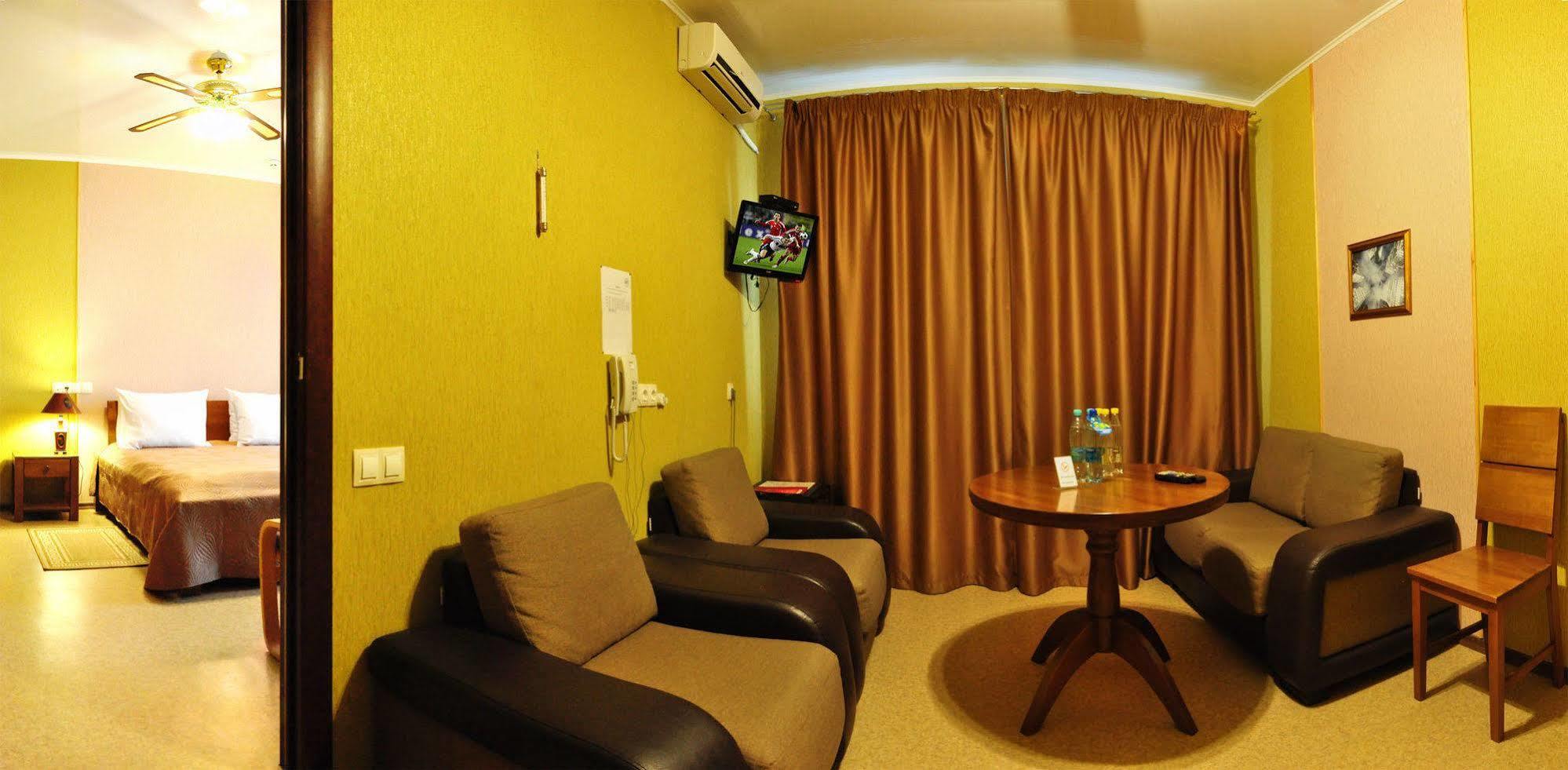 Hotel An-2 Kharkiv Luaran gambar